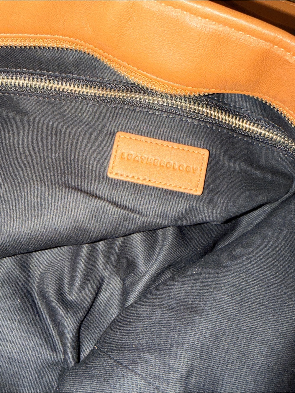 Leatherology Large Zippered Down Tote w/ Wristletp - Picture 6 of 11